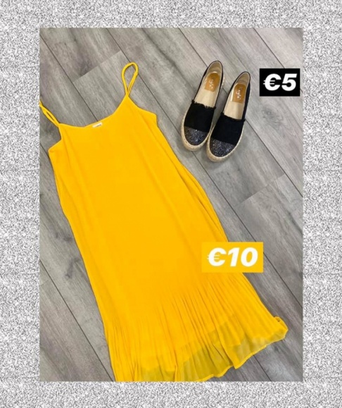 TESS V Sample sale - 2